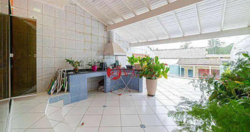 Sobrado a venda no Parque do Carmo 3 Dormitórios sendo 2 Suítes, 2 Vagas, 500 m²
