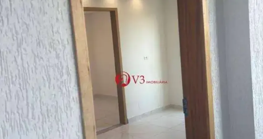 Apartamento com 2 dormitorios, sala, cozinha sem vaga perto do metro guilhermina