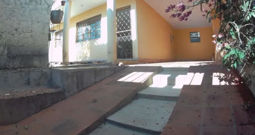 Casa para Venda em Belo Horizonte, Coqueiros, 5 dormitórios, 2 banheiros, 2 vagas