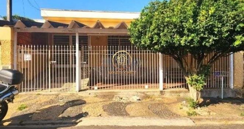 Casa à venda com 3 quartos, 1 suíte, e edícula no Jardim Leonor em Campinas/SP.