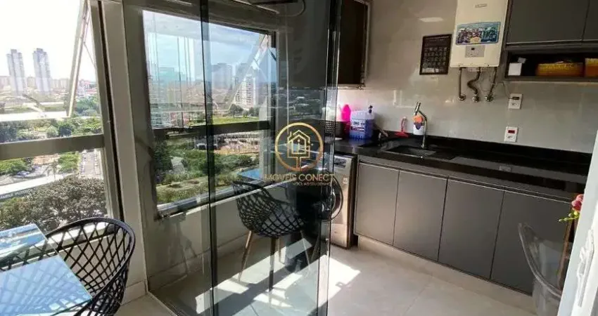 Apartamento á venda de 70 m², com 2 dormitórios e 2 suítes no Cambuí em Campinas