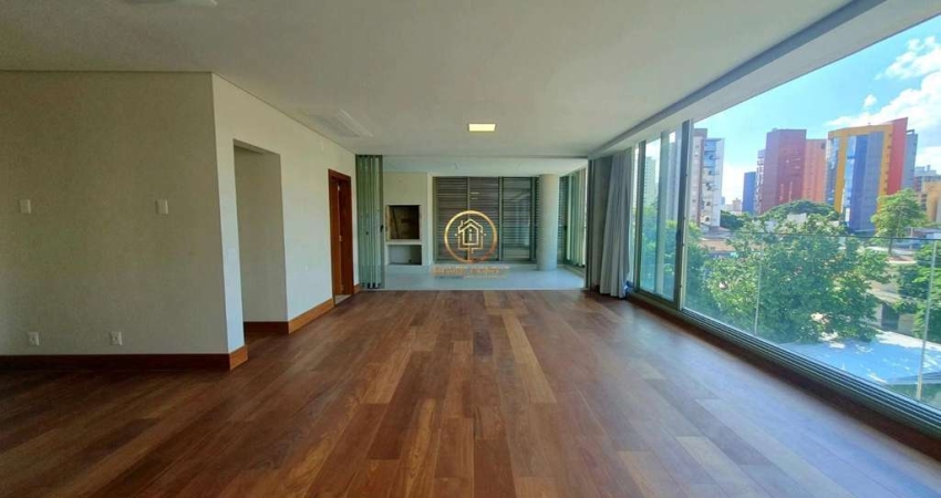Apartamento à venda de 257m², com 3 dormitórios e no Cambuí em Campinas/SP