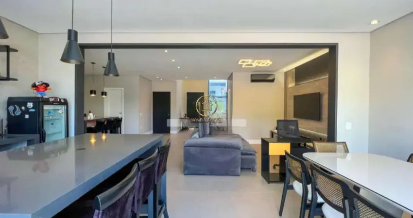 Casa à venda em Valinhos, 250m², 3 suítes e piscina, Residencial Mont'alcino