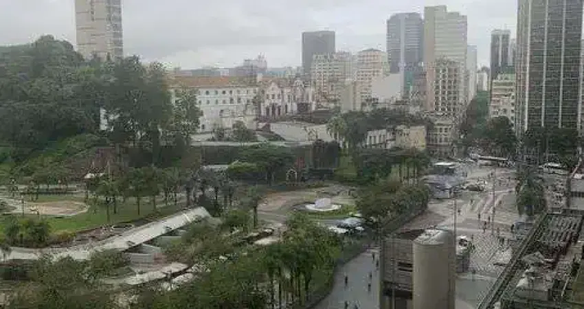 Alugo ótima sala no centro da cidade ao lado do metro da carioca