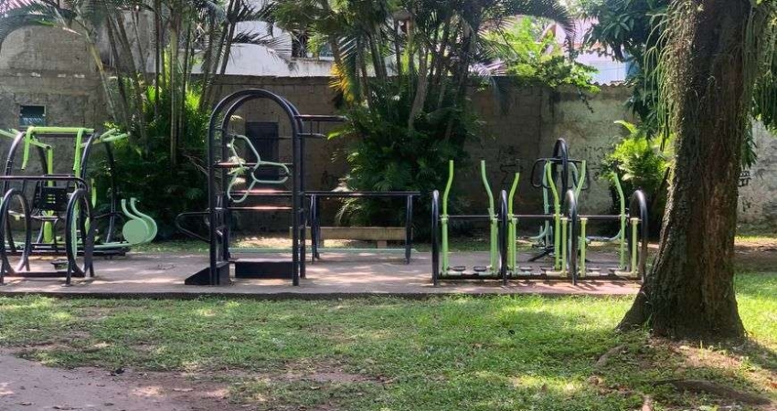 Vendo ótima Casa de condomínio com 4 quartos na Taquara com 158m2