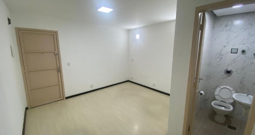 Alugo  ótima Sala com banheiro no no Recreio 46 m2