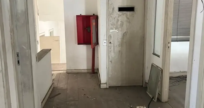 Prédio com 10 salas para alugar na Rua Jardim Botânico, 1, Jardim Botânico, Rio de Janeiro