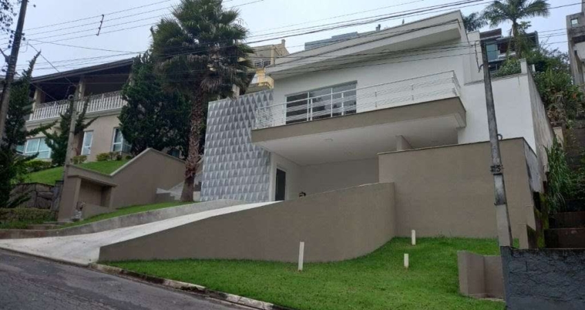 Venda ou Locação de Sobrado no Jardim Imperial Hills III - Arujá, SP