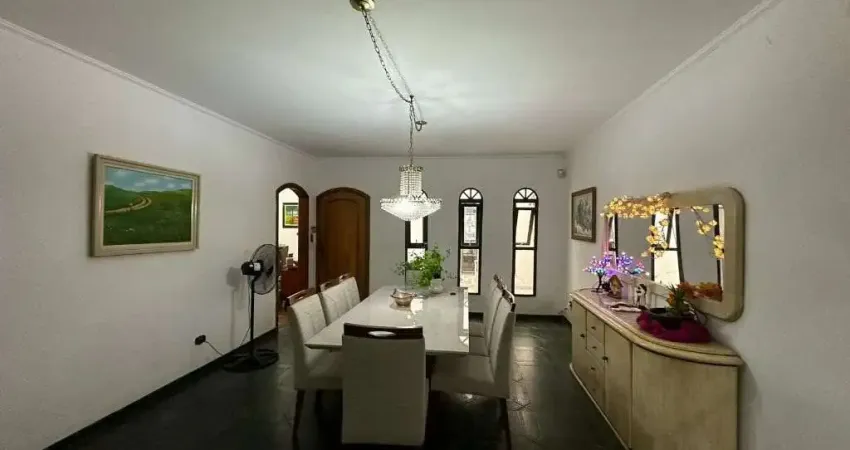 Casa com 4 quartos à venda na Vila Galvão, Guarulhos 