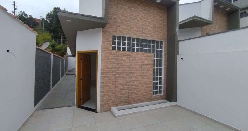Casa em Jardim Marcelo  -  Itaquaquecetuba