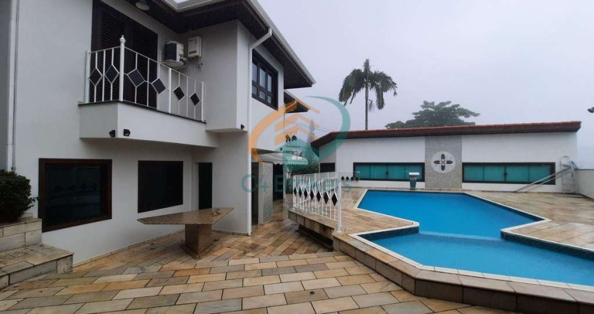 Casa 506m² 4 quartos 2 suítes 6 vagas Cond Arujazinho SP