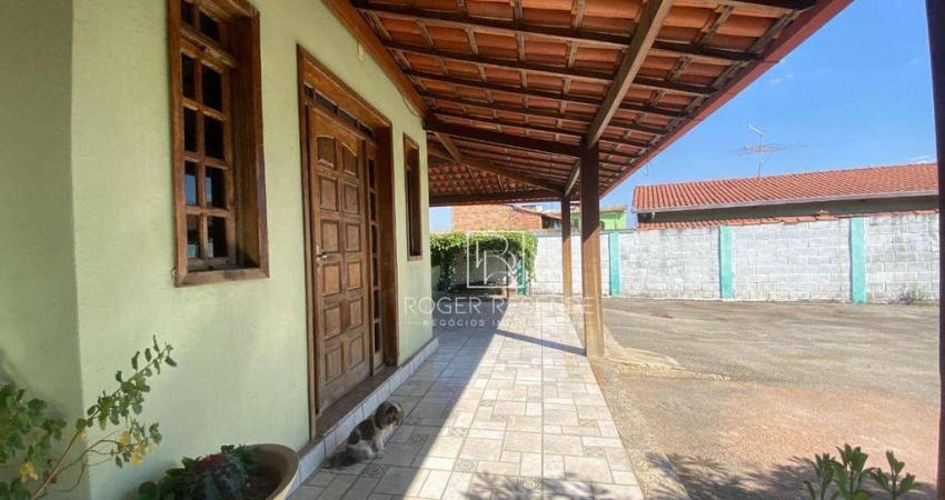 Casa com 3 dormitórios à venda, 677 m² por R$ 900.000 - Novo Horizonte - Betim/MG