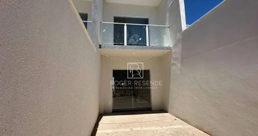 Casa com 2 quartos, 61 m² por R$ 380.000 - Tiradentes - Betim/MG