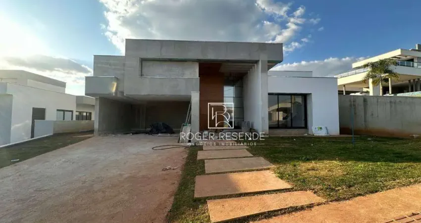 Casa com 4 dormitórios à venda, 236 m² por R$ 2.100.000,00 - Condomínio Valle da Serra - Betim/MG
