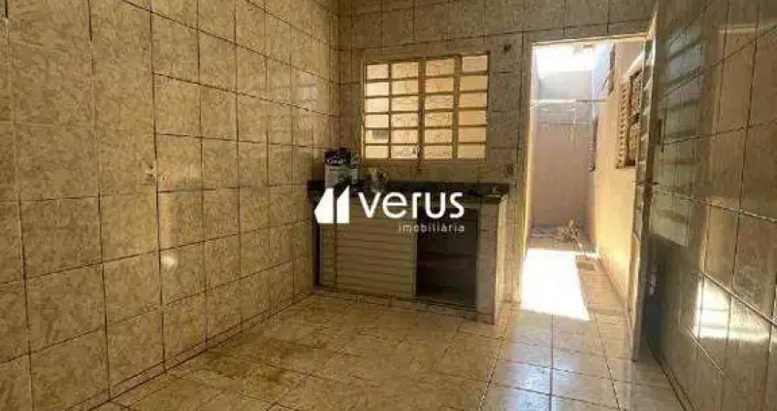 Casa com 2 quartos para alugar no Santa Mônica, Uberlândia