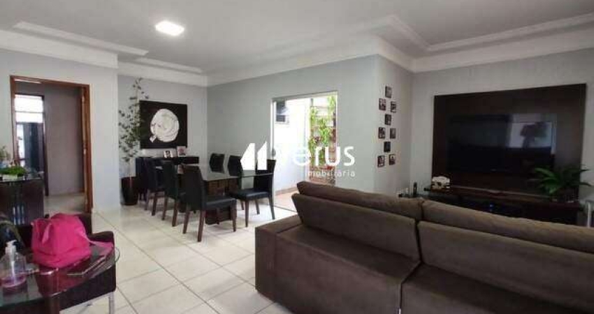 Casa à venda, 3 quartos, 1 suíte, 4 vagas, JARDIM BOTANICO - Uberlândia/MG