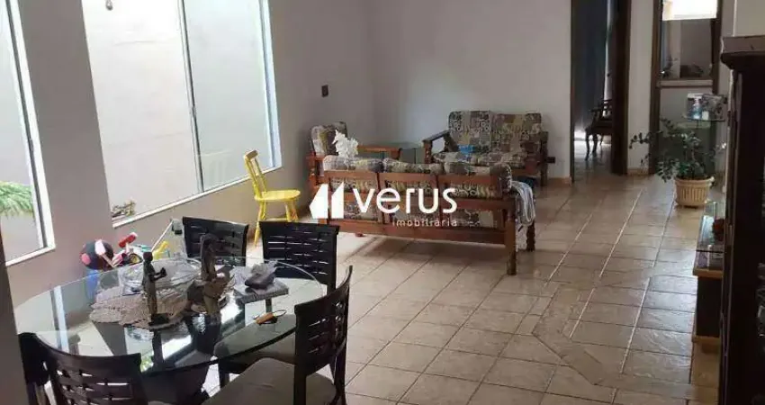 Casa à venda, 3 quartos, 2 suítes, 5 vagas, MORADA DA COLINA - Uberlândia/MG