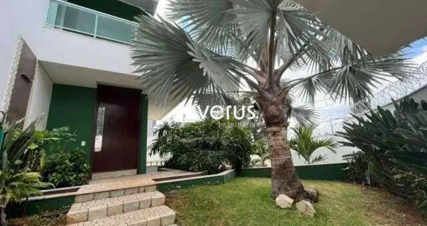 Casa à venda, 4 quartos, 4 suítes, 5 vagas, CITY UBERLANDIA - Uberlândia/MG