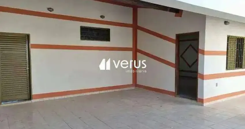 Casa à venda, 3 quartos, 1 suíte, 2 vagas, Segismundo Pereira - Uberlândia/MG