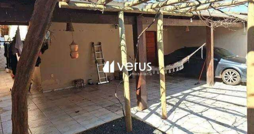 Casa à venda, 3 quartos, 1 suíte, 2 vagas, LARANJEIRAS - Uberlândia/MG