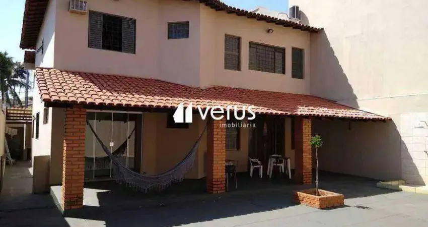 Casa à venda, 4 quartos, 3 suítes, 4 vagas, Vigilato Pereira - Uberlândia/MG