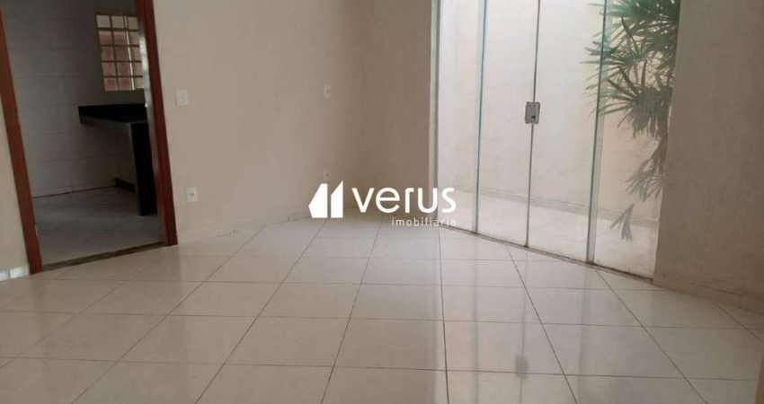 Casa para aluguel, 4 quartos, 2 suítes, 2 vagas, JARDIM DAS PALMEIRAS - Uberlândia/MG