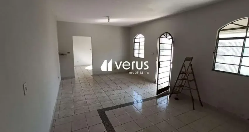 Casa à venda, 3 quartos, 3 vagas, Santa Mônica - Uberlândia/MG