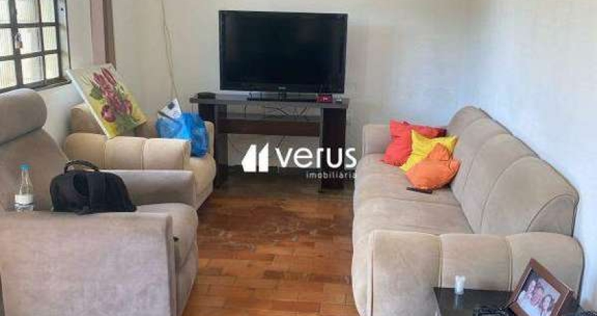SOBRADO à venda, 6 quartos, 2 suítes, 3 vagas, CIDADE JARDIM - Uberlândia/MG