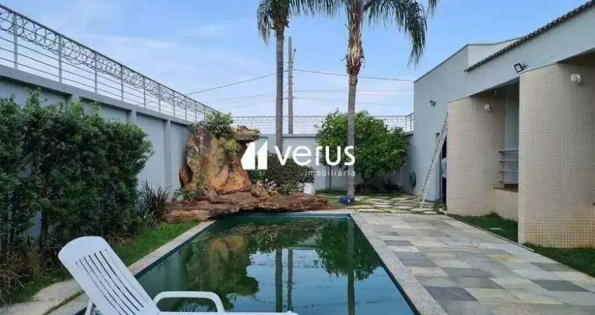 Casa à venda, 3 quartos, 3 suítes, 4 vagas, Jardim Karaíba - Uberlândia/MG