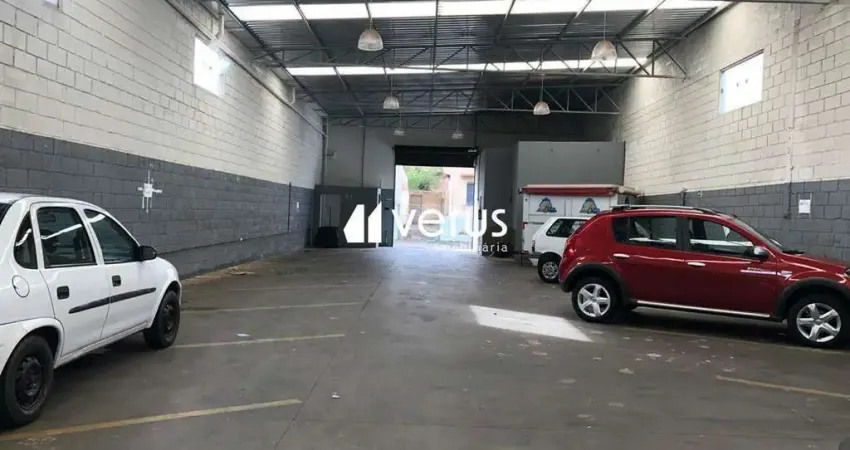 Barracão / Galpão / Depósito à venda no Centro, Uberlândia 