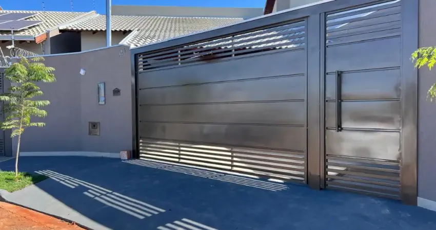 Linda casa com 3 suites.