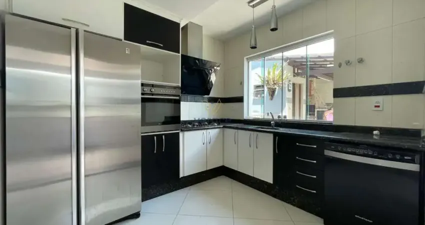 Casa à venda no Belvedere por R$ 1.300.000 em Conselheiro Lafaiete - MG