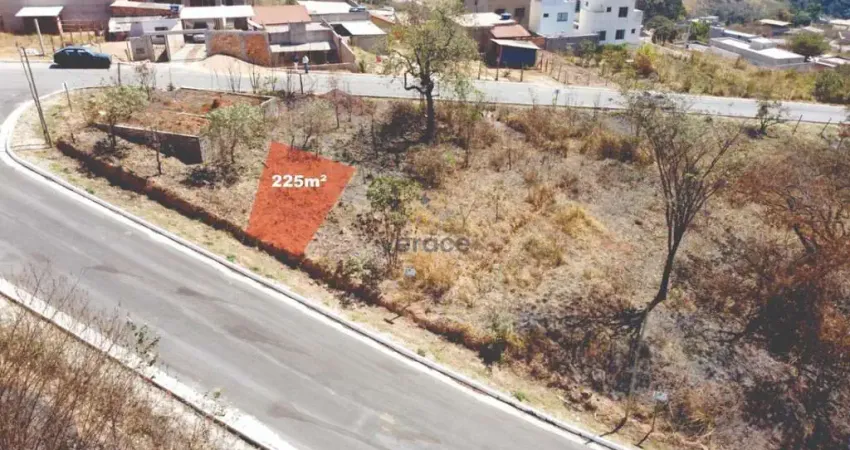 Terreno à venda na Rua Pedro Gonçalves Chaves, Vale Do Engenho, Ouro Branco