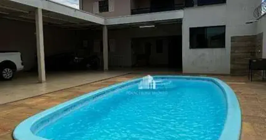 Casa com 3 dormitórios à venda, 300 m² por R$ 790.000 - Parque Universitário - Americana/SP