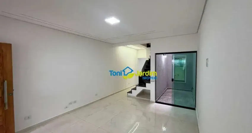 Sobrado com 3 dormitórios à venda, 260 m² por R$ 990.000,00 - Vila Clarice - Santo André/SP