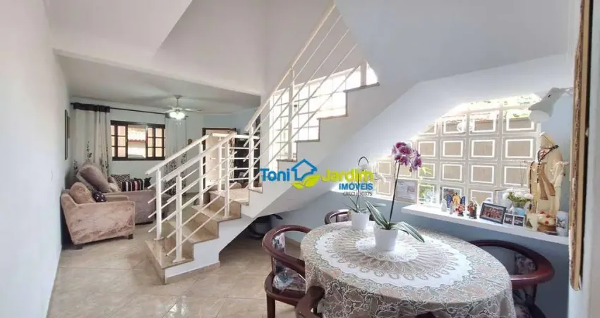 Sobrado com 3 dormitórios à venda, 160 m² por R$ 820.000,00 - Vila Alto de Santo André - Santo André/SP