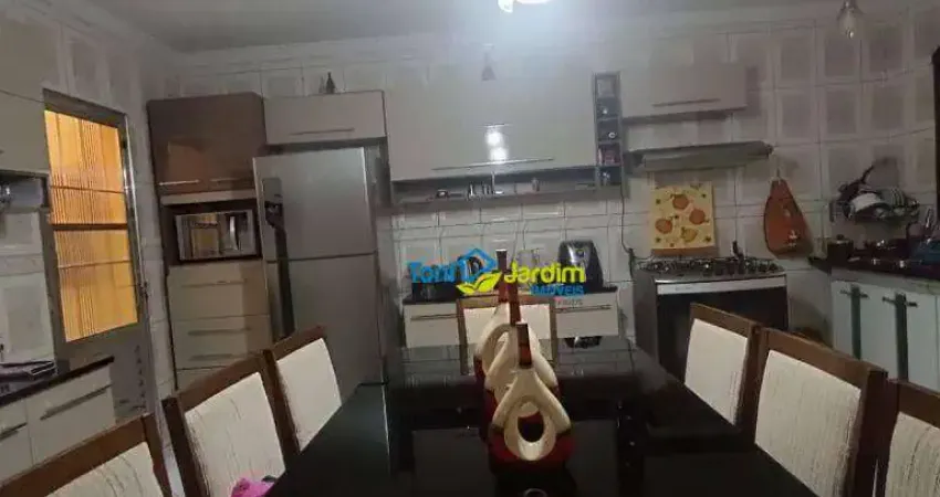 Sobrado com 3 dormitórios à venda, 300 m² por R$ 750.000,00 - Parque Gerassi - Santo André/SP