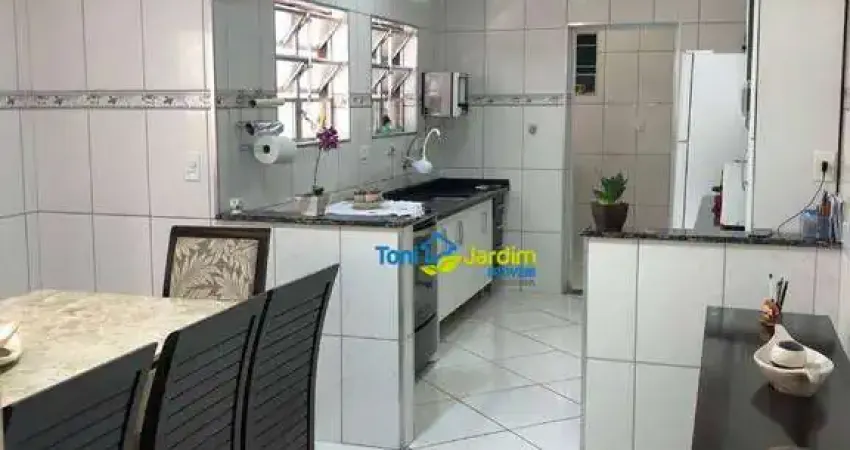 Sobrado com 4 dormitórios à venda, 202 m² por R$ 720.000,00 - Jardim Santo Alberto - Santo André/SP