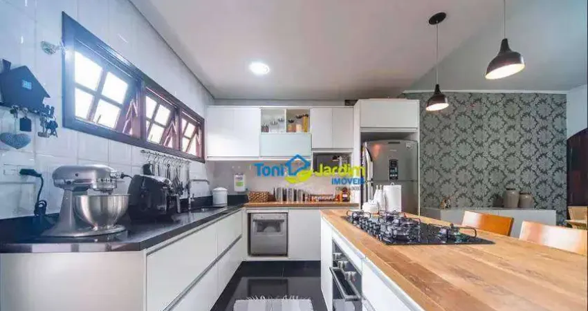 Sobrado com 3 dormitórios à venda, 217 m² por R$ 660.000,00 - Parque Erasmo Assunção - Santo André/SP