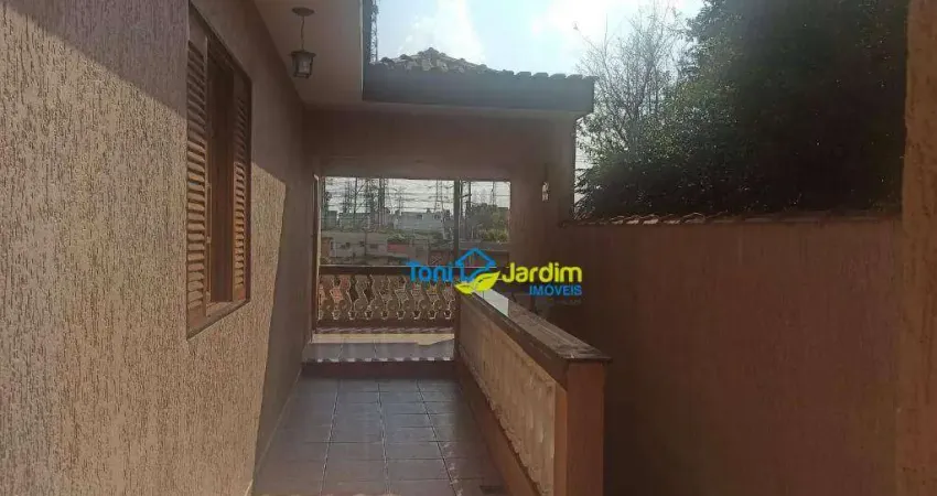 Casa com 3 dormitórios à venda, 244 m² por R$ 720.000,00 - Jardim do Estádio - Santo André/SP