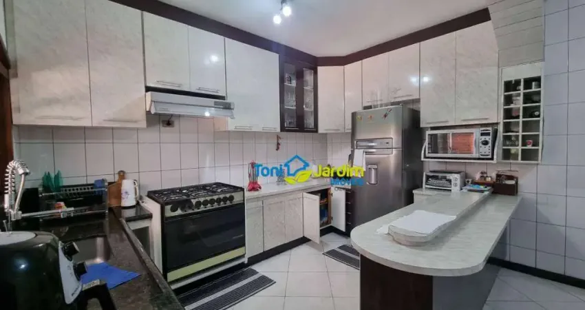 Sobrado com 3 dormitórios à venda, 436 m² por R$ 850.000,00 - Vila Curuçá - Santo André/SP