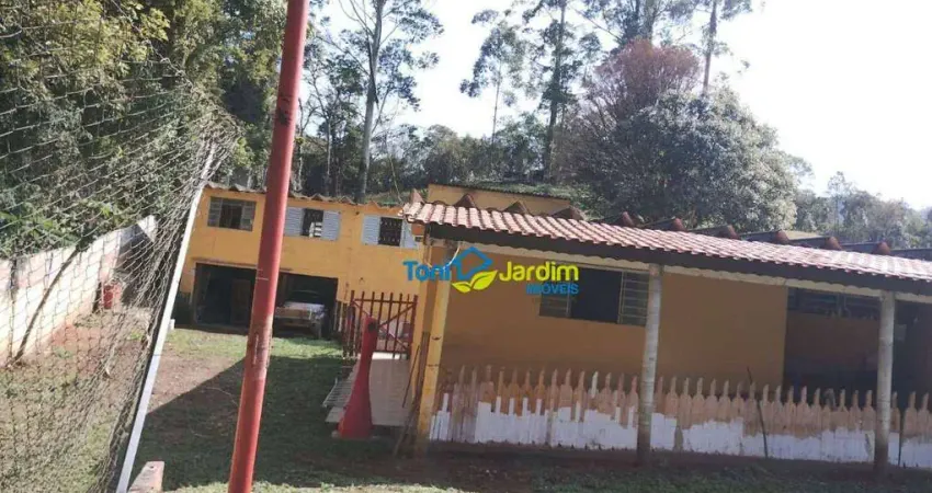 Sítio com 3 dormitórios à venda, 70000 m² por R$ 500.000,00 - Estrada Cachoeira - Ibiúna/SP