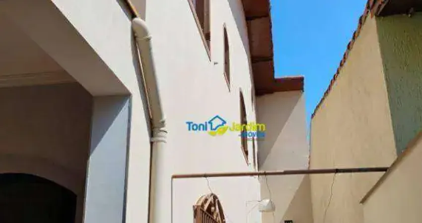 Sobrado com 3 dormitórios à venda, 212 m² por R$ 750.000,00 - Parque Gerassi - Santo André/SP