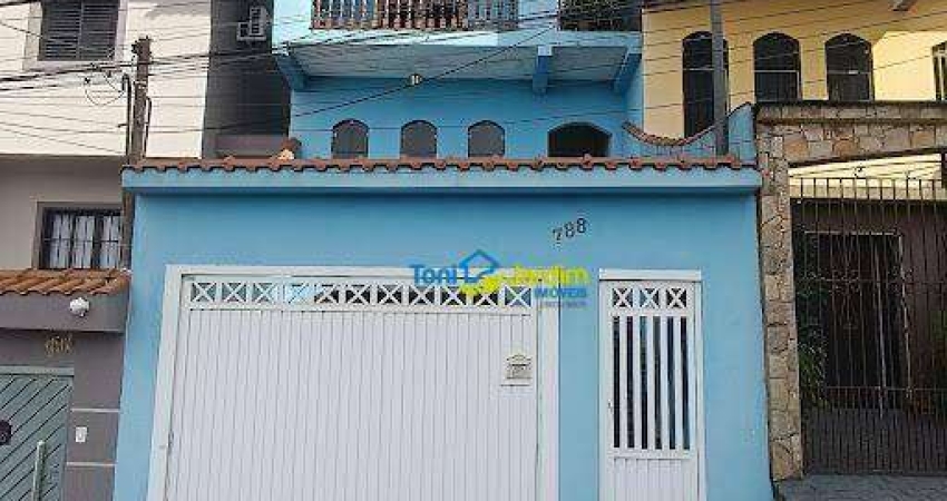 Sobrado com 2 dormitórios à venda, 146 m² por R$ 800.000,00 - Vila Humaitá - Santo André/SP