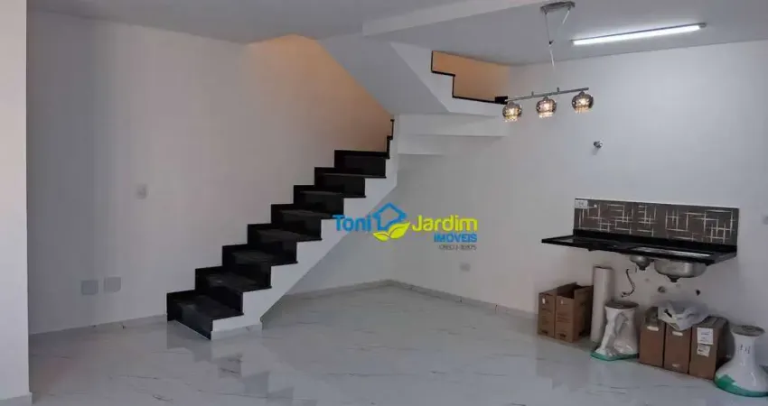 Sobrado com 3 dormitórios à venda, 102 m² por R$ 690.000,00 - Vila Lucinda - Santo André/SP