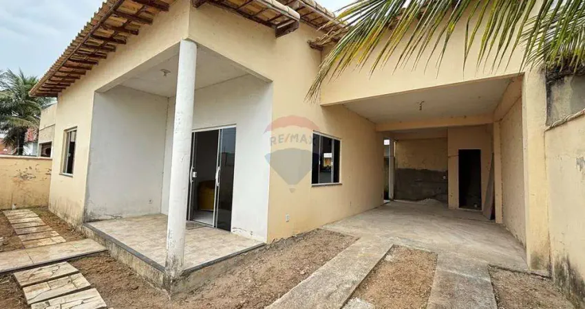 Casa em Condomínio à Venda em Unamar – Cabo Frio/RJ | 2 Quartos, Suíte e Segurança 24h