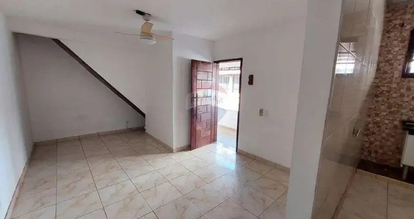 Casa de condomínio com 04 quartos . Ville Blanch. Cabo Frio