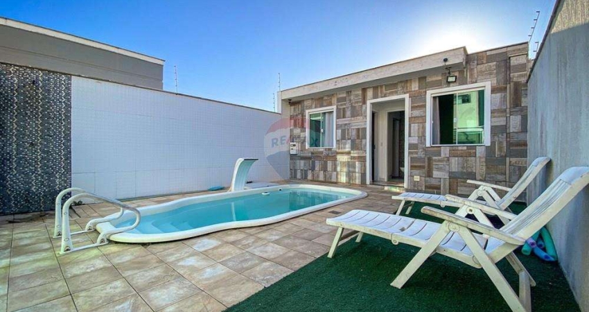 Casa com 4 quartos sendo 3 Suítes, Piscina e Energia Solar no Jardim Peró
