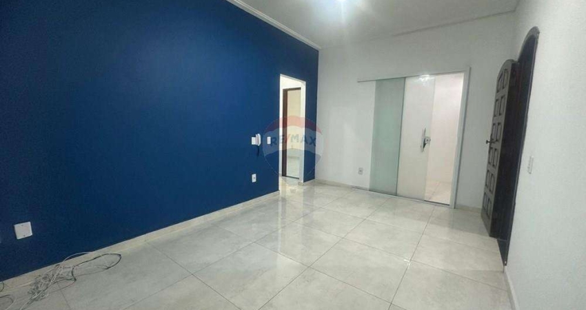 Apartamento com 2 quartos para alugar na Rua Marques da Cruz, 253, Centro, São Pedro da Aldeia