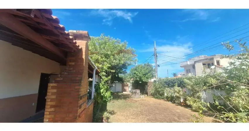 Descubra Sua Casa dos Sonhos no Centro de Unamar, Cabo Frio, RJ.